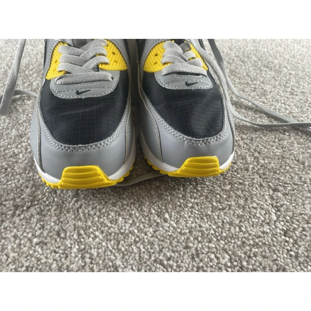 Nike Air Max 90 Mens Sneaker Classic Batman SIZE 8 DH4619-003 Running Basketball